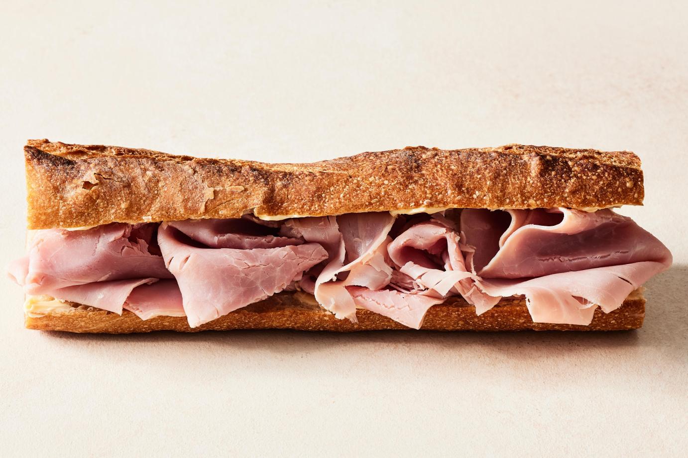 Aux Merveilleux de Fred - Midtown: Ham and butter baguette, 2 x $9.50
A French classic: Ham & Butter sandwich on homemade baguette!
Made on demand.