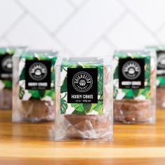 Brigadeiro Bakery: Honey Cake, 2 x $21.00
Hearty honey & spices cake filled with dulce de leche and dipped in milk chocolate.

Honey Cake Single
Honey Cake Trio

Ingredients:

Flour, sugar, honey, milk, oil, cinnamon, cloves, milk chocolate (38%), corn starch, butter

Shelf life: 30 days refrigerated