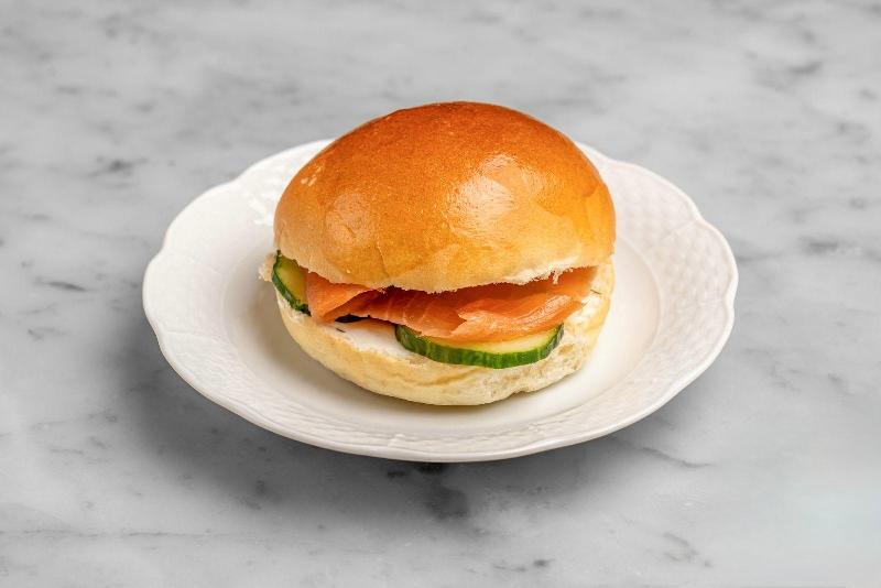 Aux Merveilleux de Fred - Midtown: Mini Salmon Sandwich, 1 x $4.95
Our Signature Brioche bun filled with salmon and cream cheese, and completed with cucumbers and dill. A moist, soft and balanced sandwich where bread is a star!
