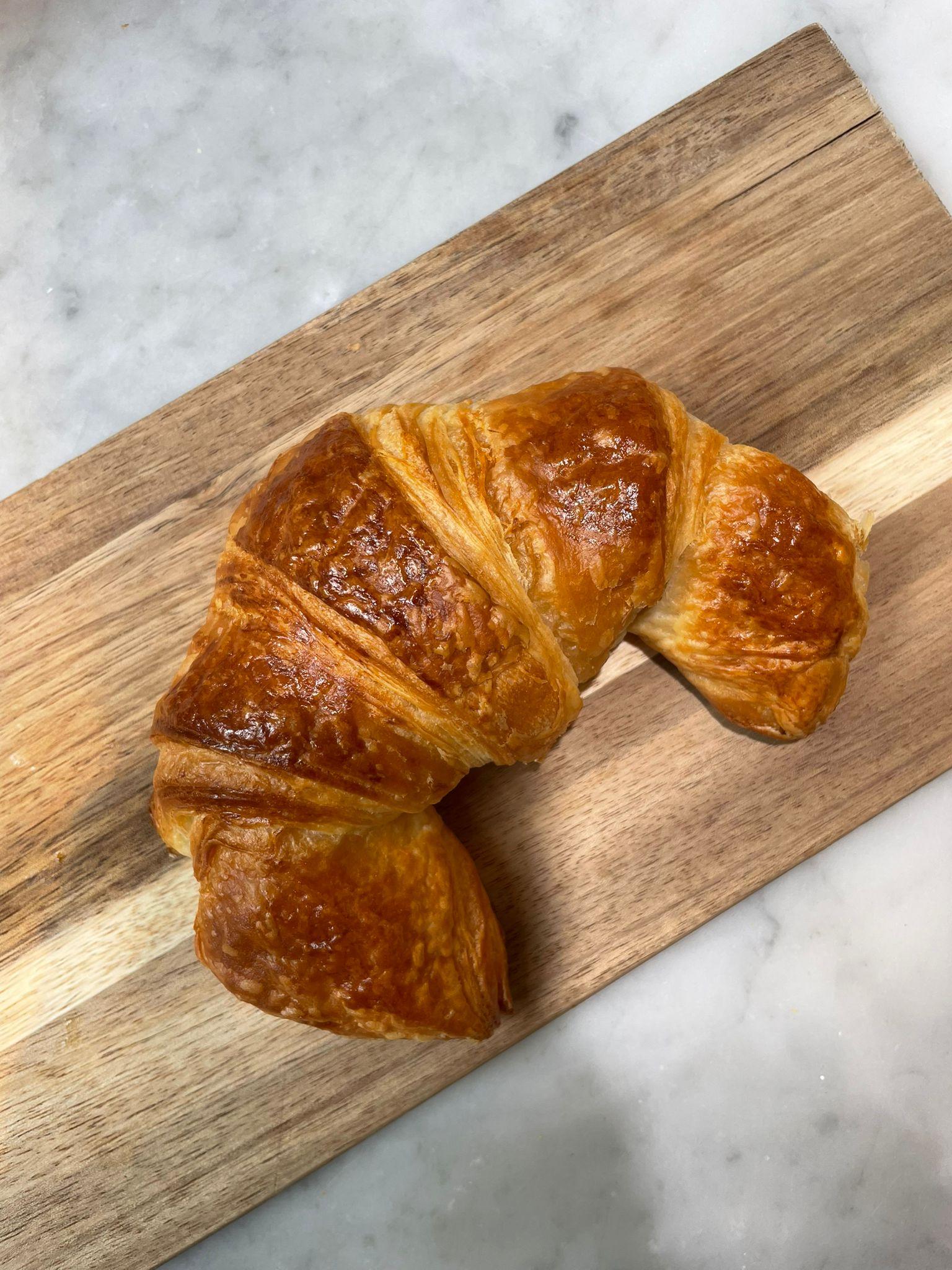 Aux Merveilleux de Fred - Midtown: Croissant, 1 x $4.30
Our hand made croissant, baked multiple times a day in manhattan for unique freshness.