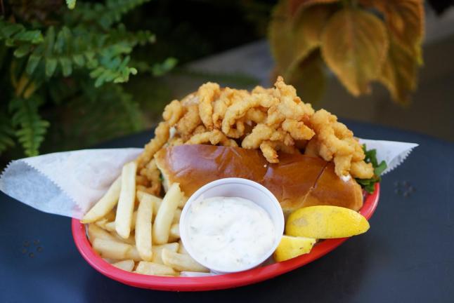 Lobstah On A Roll: The Hojo, 1 x $17.90
Indulge in the ultimate seaside delight with The Hojo - a mouthwatering clam strip roll served with crispy golden fries. Treat yourself to a taste of coastal perfection with this iconic dish, perfect for satisfying your seafood cravings. Add The Hojo to your cart now and savor every flavorful bite!