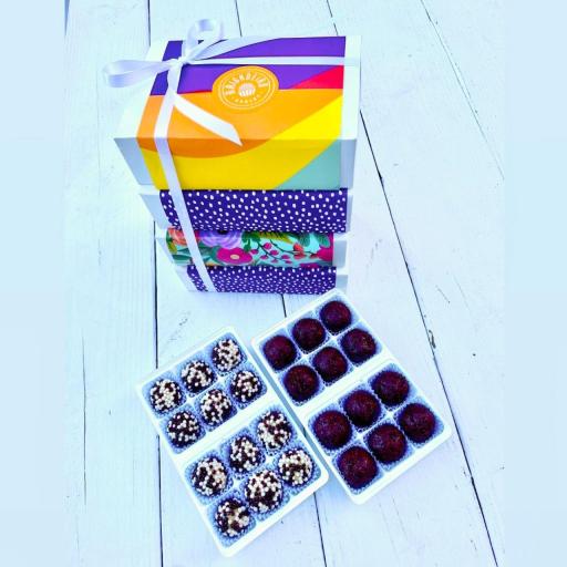Brigadeiro Bakery: Brigadeiro GIFT BOX, 1 x $120.00
A Brigadeiro is Brazil’s favorite dessert.
Always hand rolled, and made to indulge.


Every Brigadeiro contain dairy as the main ingredient is sweetened condensed milk.


Shelf Life: 7 days refrigerated
*Please be informed that our kitchen is not gluten and nut-free.


Local Delivery:
We use Uber Package for all our deliveries in NY.
Please inform a delivery contact to receive the order or if it can be drop off with doorman. thank you.