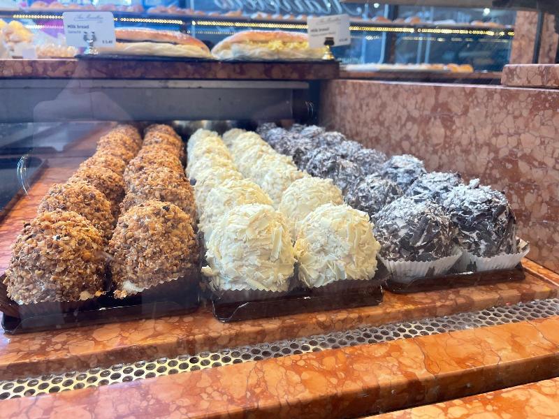 Aux Merveilleux de Fred - West Village: Merveilleux new size, 5 x $4.80
Our signature pastry from France. Meringues mounted with flavored whipped cream and coated with chocolate shavings or crystallized meringue.
Our six flavors are:
Le Merveilleux - Dark Chocolate
L’ Incroyable - White Chocolate & Speculoos (contains gluten)
L’ Impensable - Coffee
Le Magnifique - Praline & Hazelnut (contains nuts)
Le Sans-Culotte - Caramel
L’ Excentrique - Cherry