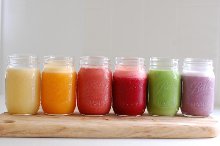 Zinneken's Belgian waffles Harvard square: Smoothies, 1 x $6.50
Smoothies 100% fruits with fresh orange juice as base. Mix and match available.