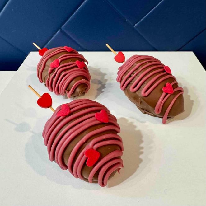Brigadeiro Bakery: The Brigaberry - Brigadeiro and chocolate strawberry, Valentine’s Day Special , 3 x $7.00
Introducing the Brigaberry, an exclusive Valentine’s Day delight from Brigadeiro Bakery. This luscious treat features a fresh, juicy strawberry enveloped in a rich layer of chocolate and our signature brigadeiro.
Each Brigaberry is handcrafted with love using the finest ingredients, creating the perfect balance between fruity freshness and creamy chocolate indulgence. The natural sweetness of the strawberry pairs beautifully with the smooth, decadent brigadeiro, making every bite feel extra special.
Perfect for gifting, sharing, or treating yourself, the Brigaberry is a romantic twist on a classic favorite and a must-have for Valentine’s Day celebrations.

Celebrate love, sweetness, and unforgettable flavor — share the love with Brigaberry. ❤️🍓🍫