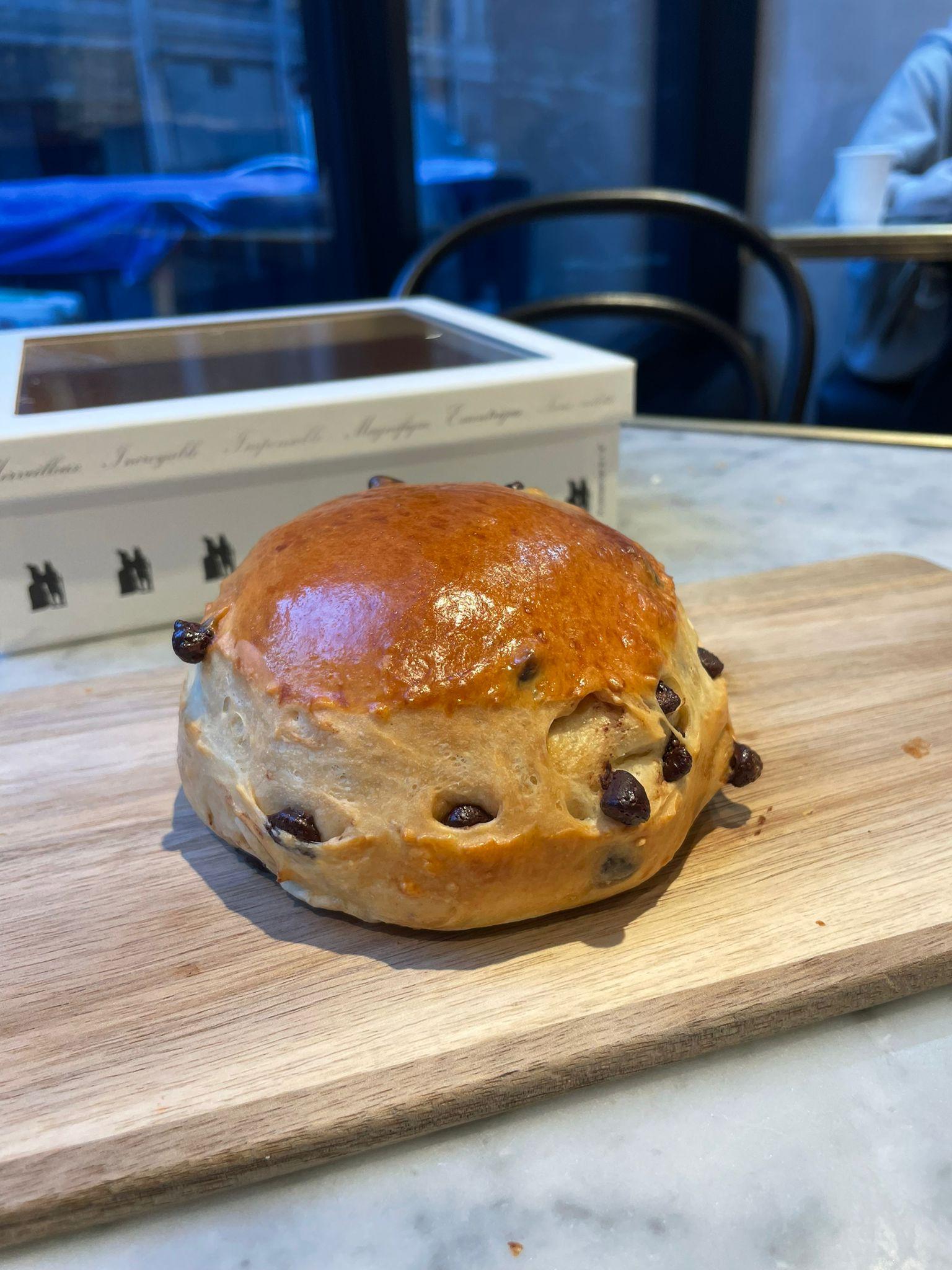 Aux Merveilleux de Fred - Midtown: Small Brioche, Chocolate chips, 1 x $4.30