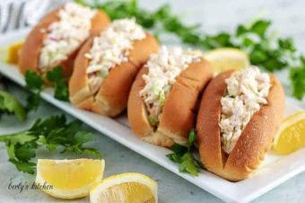 Lobstah On A Roll: Colonial, 1 x $19.90
Succulent 4 oz crab meat, creamy mayo, lemon juice, celery, salt and pepper come together in this delightful sandwich.
