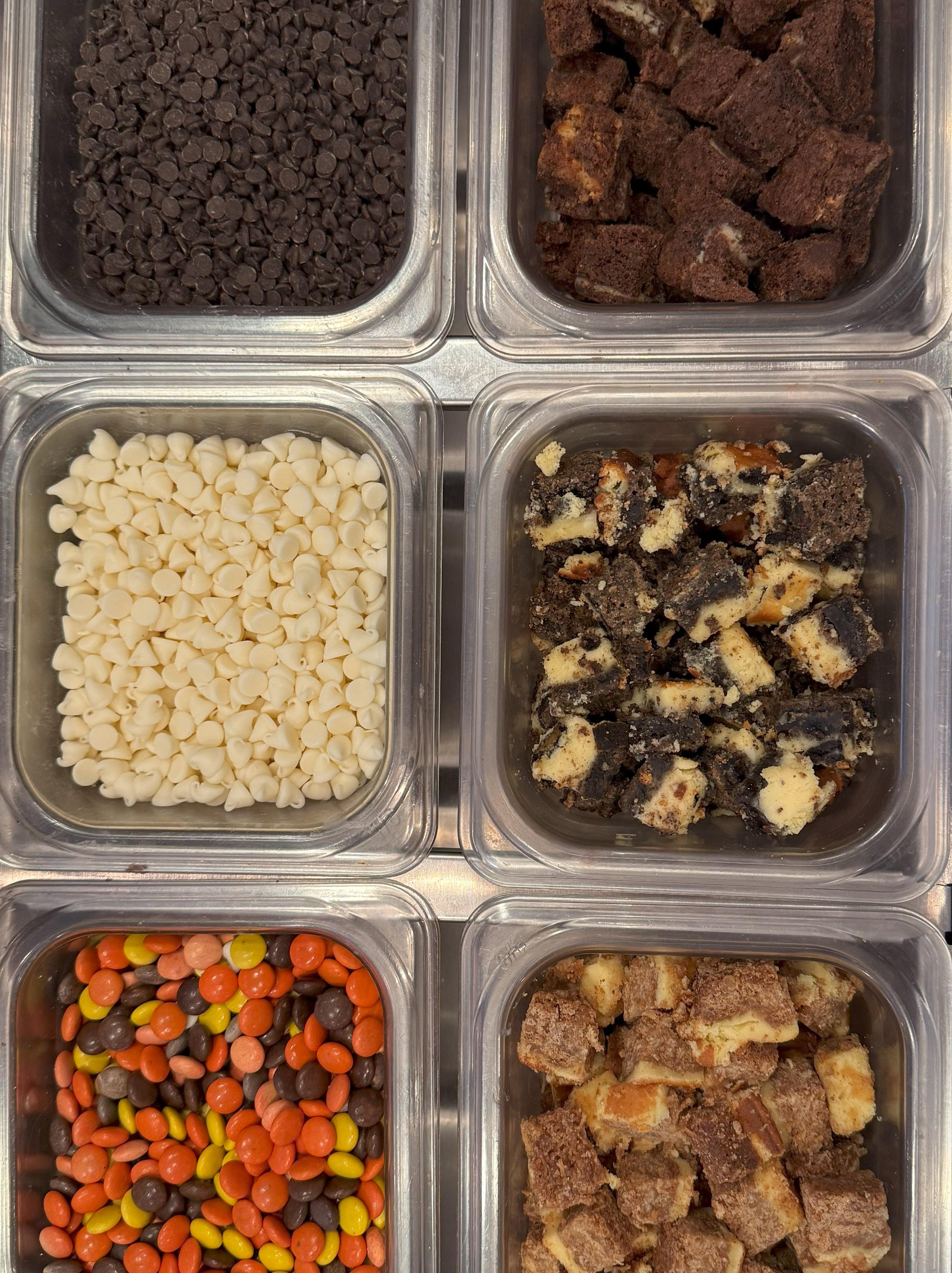 BerryLine: Topping Cup, 1 x $3.13
A small sized BerryLine cup of one of our select toppings. Note - not all of our toppings are an option to purchase on the side.