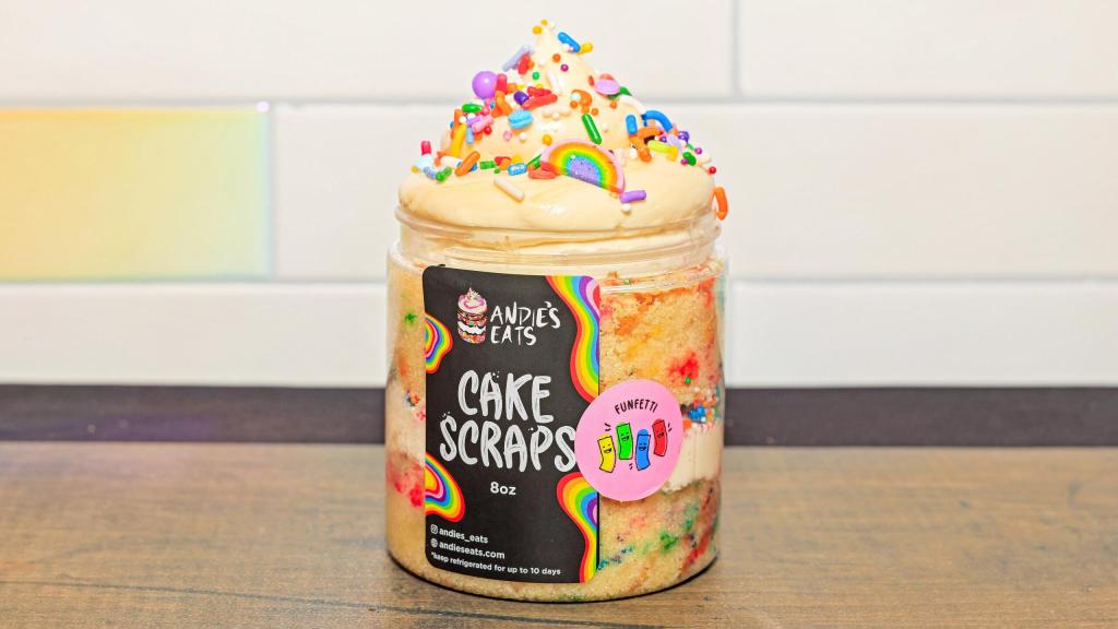 Andie's Eats: Funfetti, 1 x $12.00
Our most popular Flavor! Funfetti cake layered with vanilla buttercream and rainbow sprinkles.