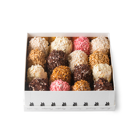 Aux Merveilleux de Fred - Midtown: Mini Merveilleux Gift Box, 1 x $22.80
Meringues mounted with flavored whipped cream and coated with chocolate flakes or caramelized hazelnuts. Our six flavors are: Le Merveilleux - Dark Chocolate L’ Incroyable - White Chocolate & Speculoos (contains gluten) L’ Impensable - Coffee Le Magnifique - Praline & Hazelnut (contains nuts) Le Sans-Culotte - Caramel L’ Excentrique - Cherry