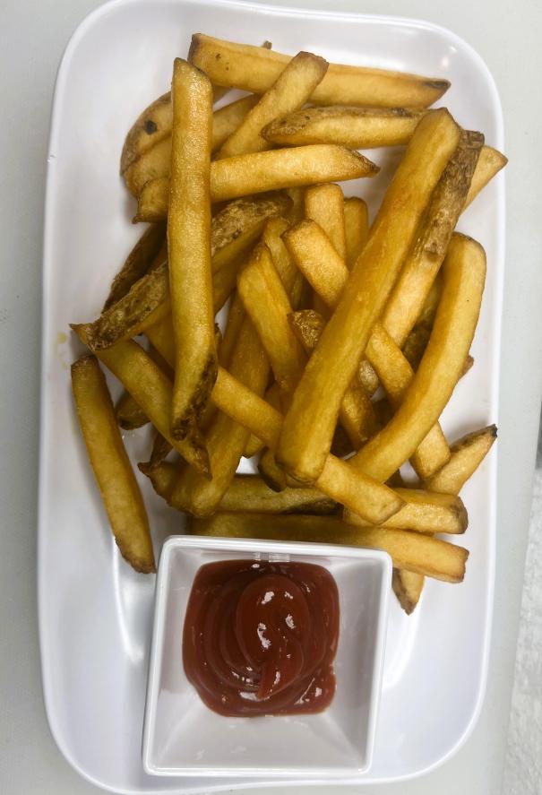 Casba Food And Pastries: French Fries, 1 x $7.00
Crispy, golden, fries suitable for any side dish.