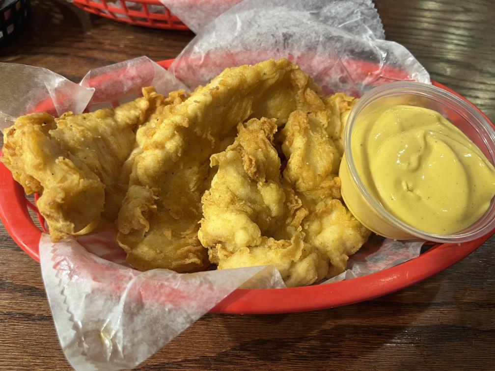 Lobstah On A Roll: Tenders, 1 x $19.50
Indulge in the crispy perfection of our chicken tenders, a savory and satisfying treat that will leave your taste buds craving for more. Order now and enjoy a delicious meal that hits all the right spots! Comes with 3, 6, or 12 pieces.