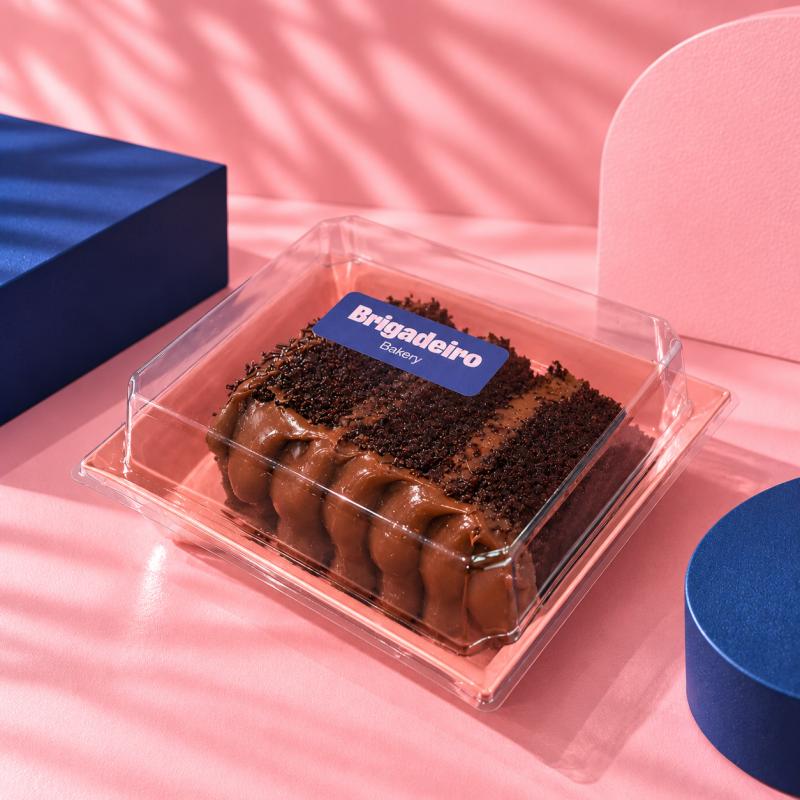 Brigadeiro Bakery: Cake slice, 1 x $12.00
Chocolate Cake Slice - Super moist chocolate cake, creamy chocolate Brigadeiro frosting, chocolate sprinkles.

Shelf Life: 7 days refrigerated