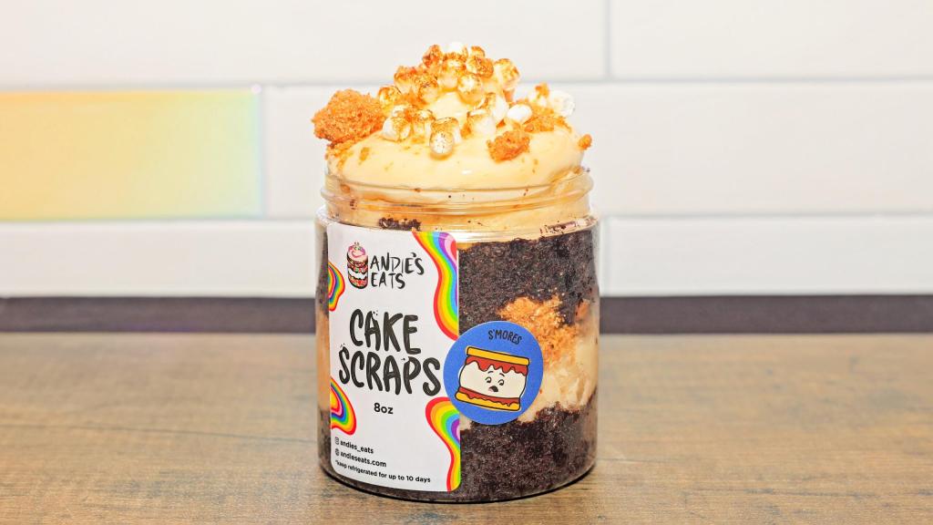 Andie's Eats: Smores, 1 x $12.00
Chocolate cake layered with marshmallow frosting, mini marshmallows and graham cracker crunch,