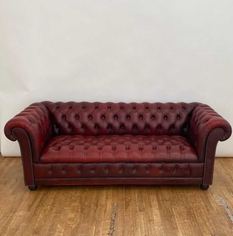 Space-4-Shoots: Prop: Tufted Leather Couch, 1 x $15.00
