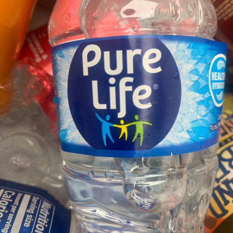 J&J Jerk Cuizine: Water, 1 x $2.00
