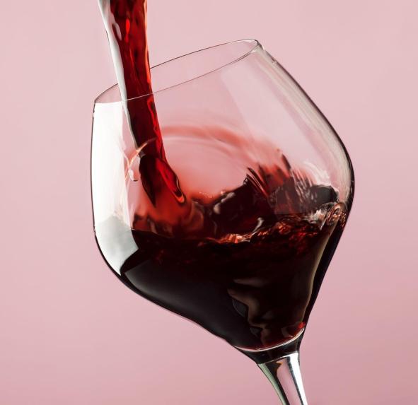Lobstah On A Roll: Wine (Glass), 1 x $9.50
